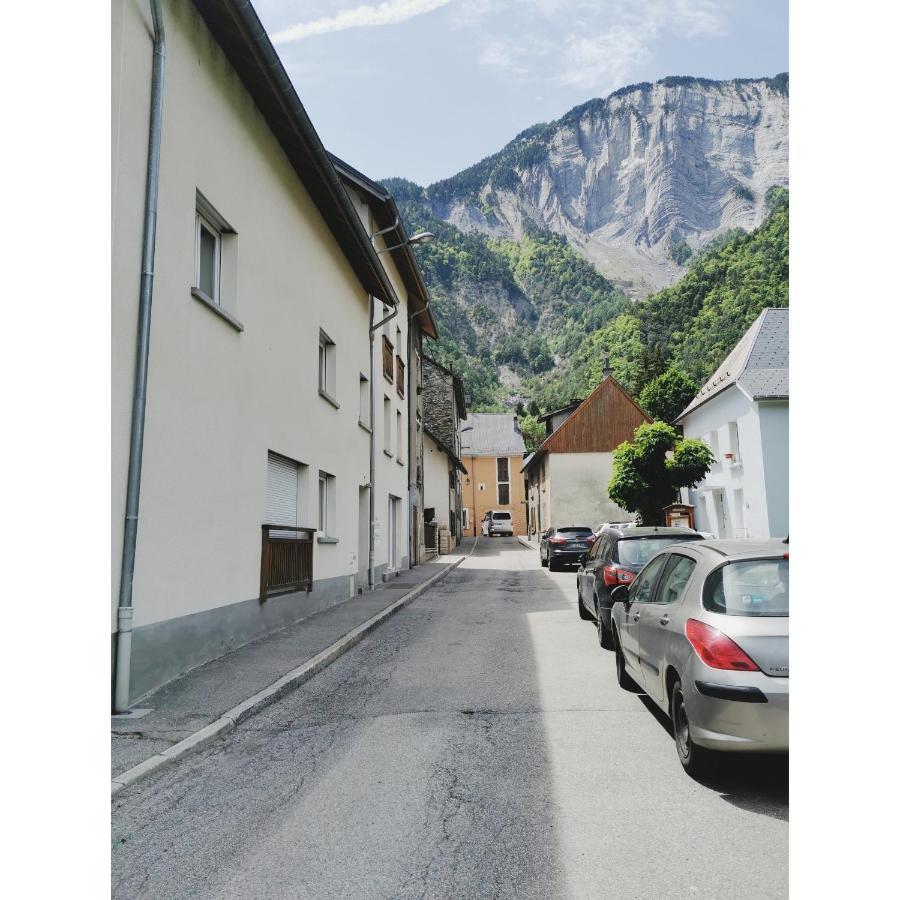 Ferienwohnung L'Emeraude Le Bourg-dʼOisans Exterior foto